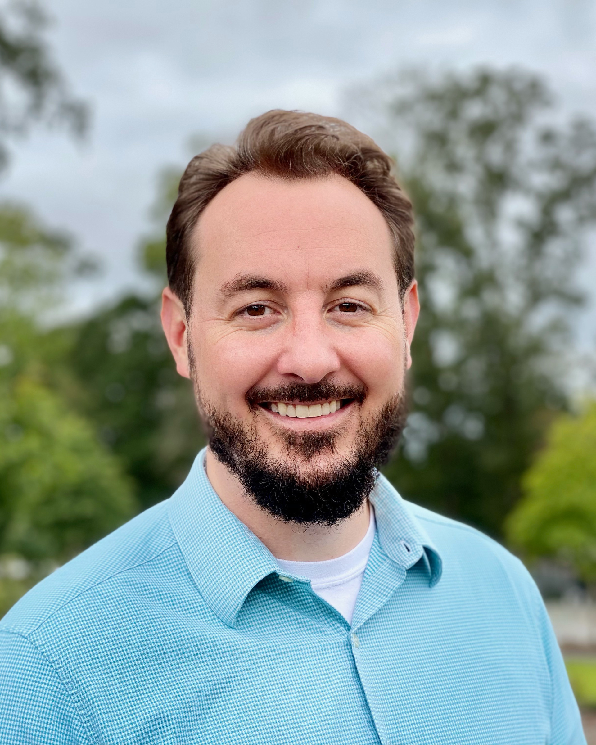 Josh Nickell Headshot Ara (1)