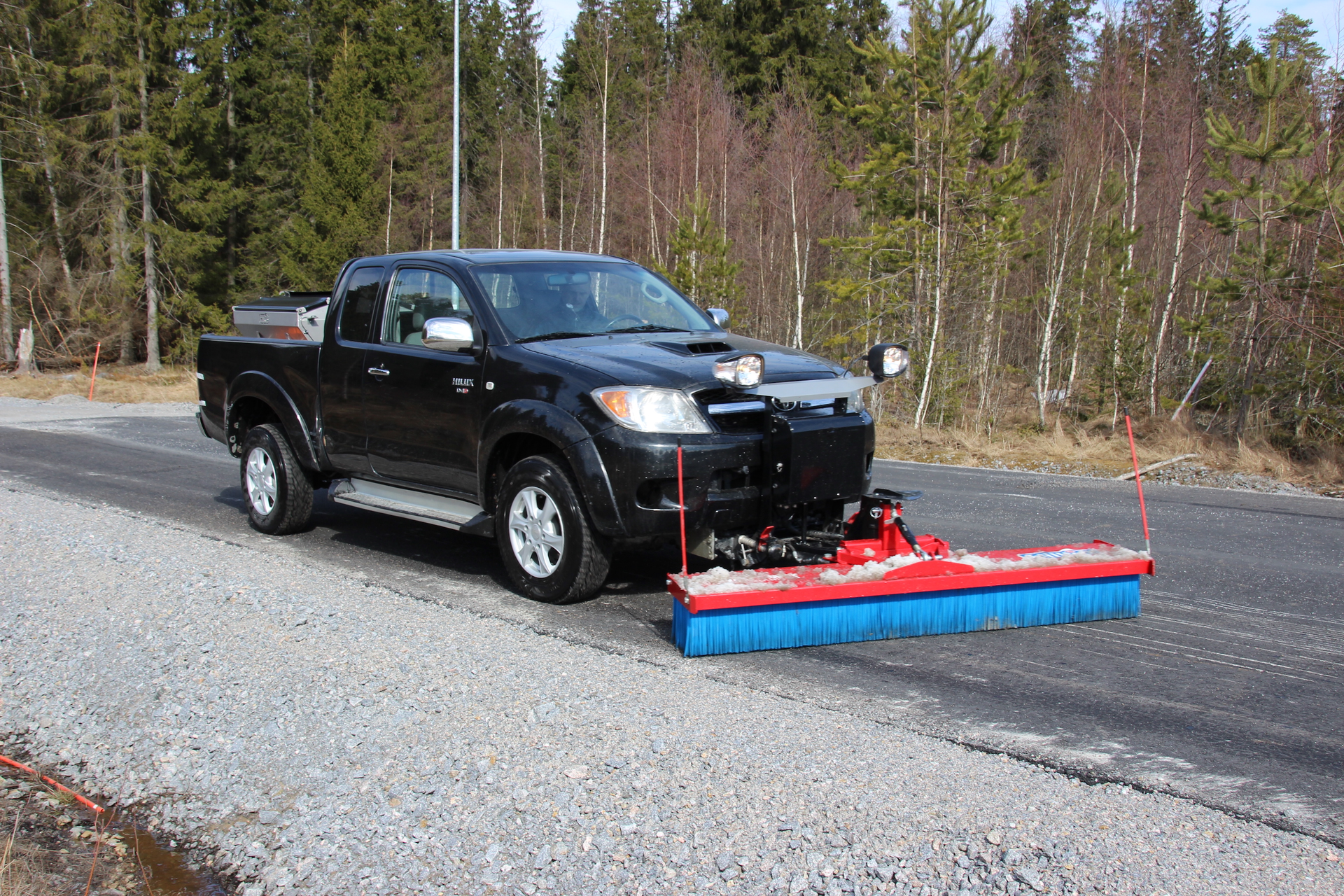 Offered in multiple sizes from 59-in. to 118-in. wide, the SweepAway push brooms are available in a light series with eight brush rows or a medium series with 12 brush rows.