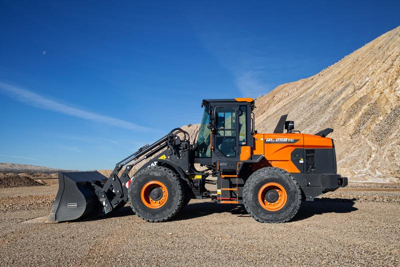 The DL200TC-7 and DL250TC-7 tool carriers have a parallel-lift linkage system that gives operators control over a variety of attachments in applications other than loading, such as lift- and place-type applications.