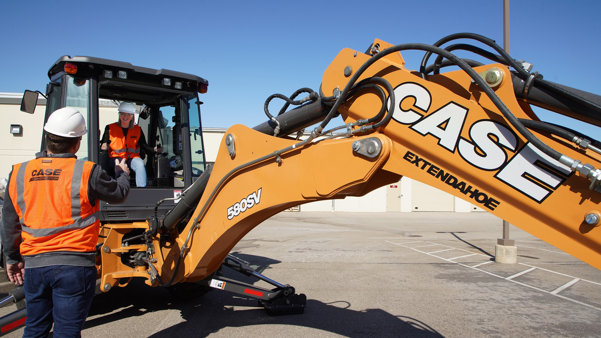 CASE Construction Equipment is teaming up with nonprofit Crew Collaborative to sponsor and help build from the ground-up an-all new career counseling and mentoring program for high school students interested in the construction industry trades: FrameWork.