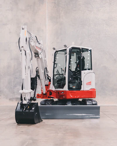 The TB350R provides a bucket breakout force of 10,431-lbs., a traction force of 12,320-lbs. and a maximum dig depth of 11-ft., 8.8-in.