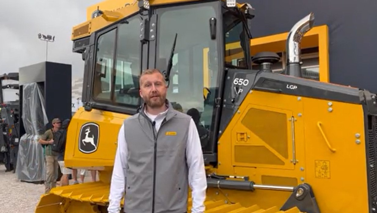Deere 17