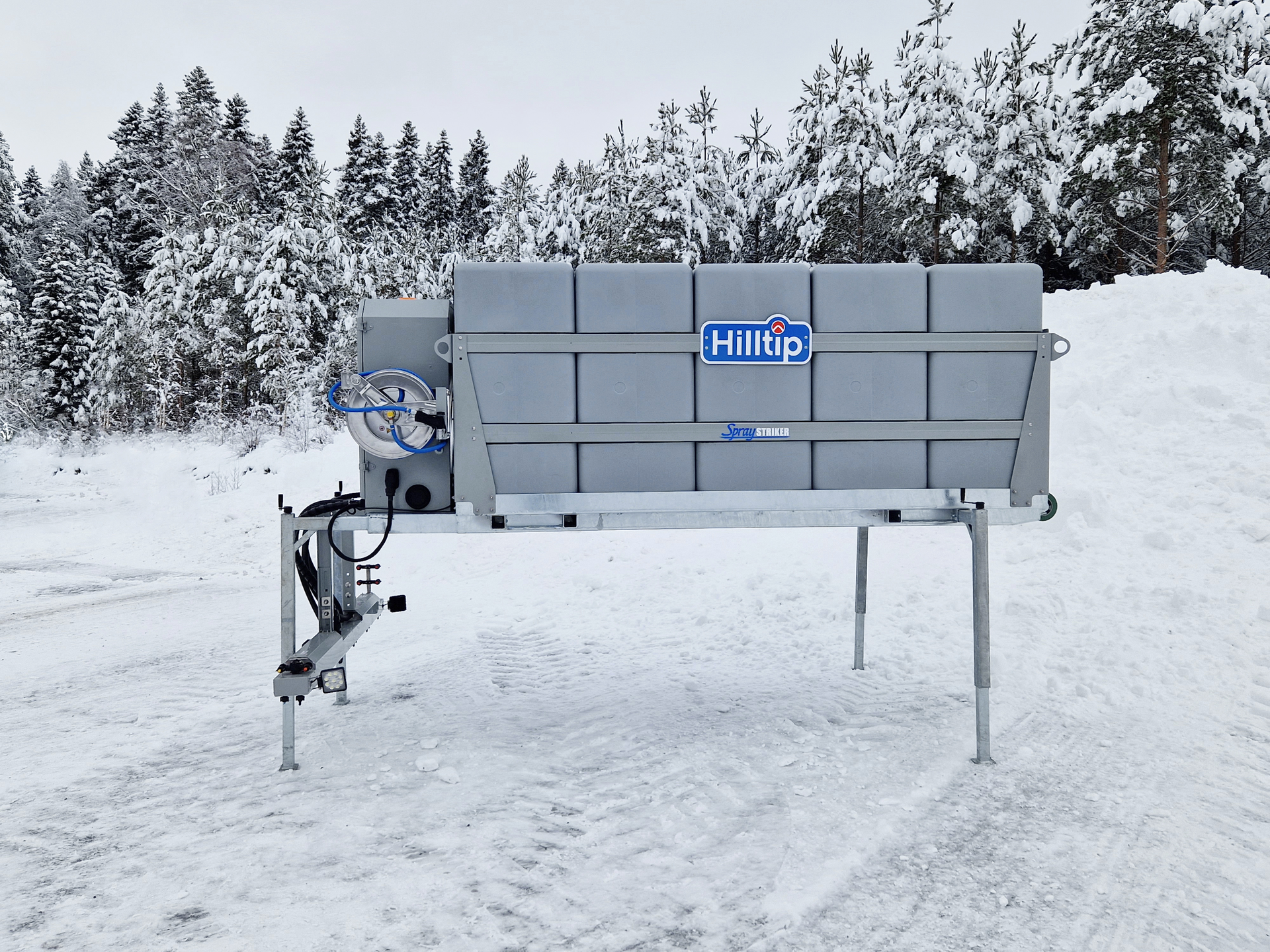 Powered by electric-driven high-flow pumps, the HFE series comes standard with Hilltip’s HTrack tracking software.