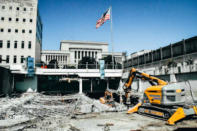 3 Ways Demolition Robots Increase Efficiency in Concrete Cutting Applications