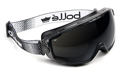The Universal Goggle prevents external hazards, such as impacts, gases and liquids, radiation and more, from entering a worker’s eyes by offering a customized fit, reducing the gap between the frame and the skin for protection.