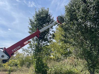 The company's Trim Ex saw attachments are low-maintenance solutions (no loose chains or require any bar oil for lubrication) for site preparation, land clearing, landscaping and trimming with machines.