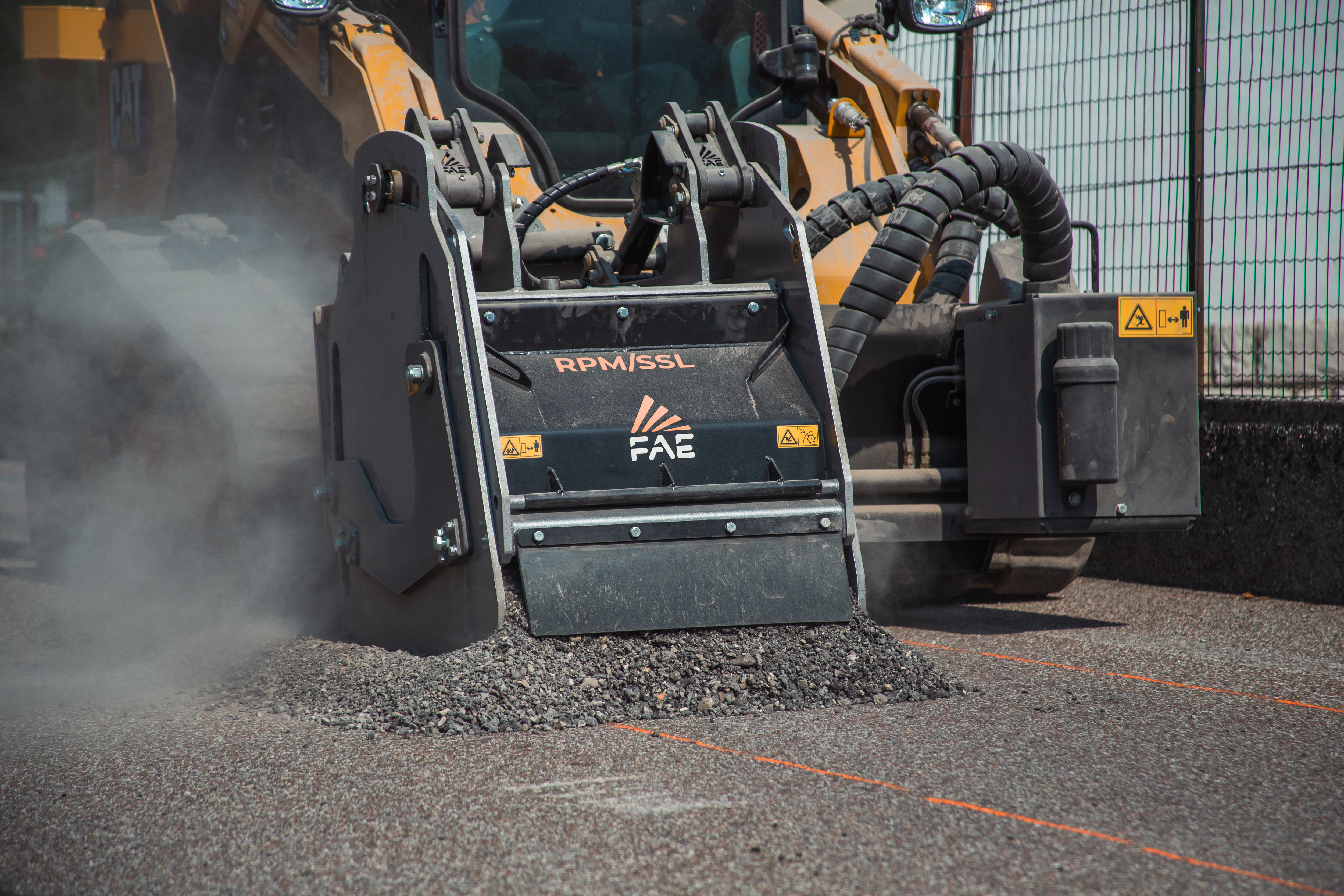 The RPL/EX is compatible with excavators from 8 to 14 tons, can mill up to 5.3 in. deep and has a working width of 18 in.