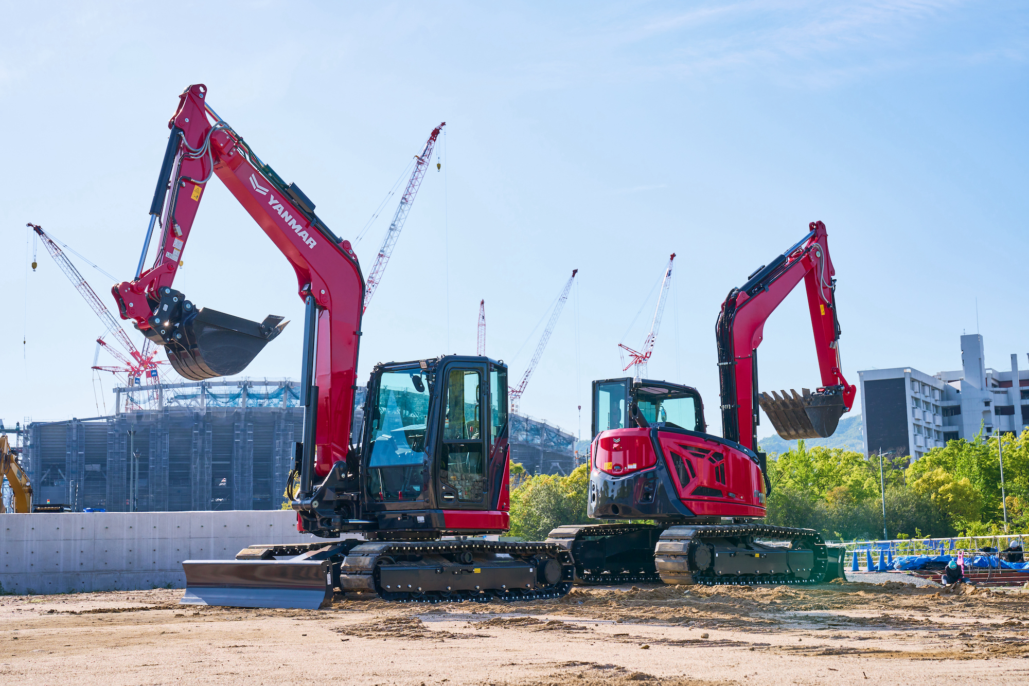 Designed for fleets and work in utility, construction, demolition and landscaping, the ViO80-7 and SV100-7 feature improvements to hydraulics, cab design and maintenance.