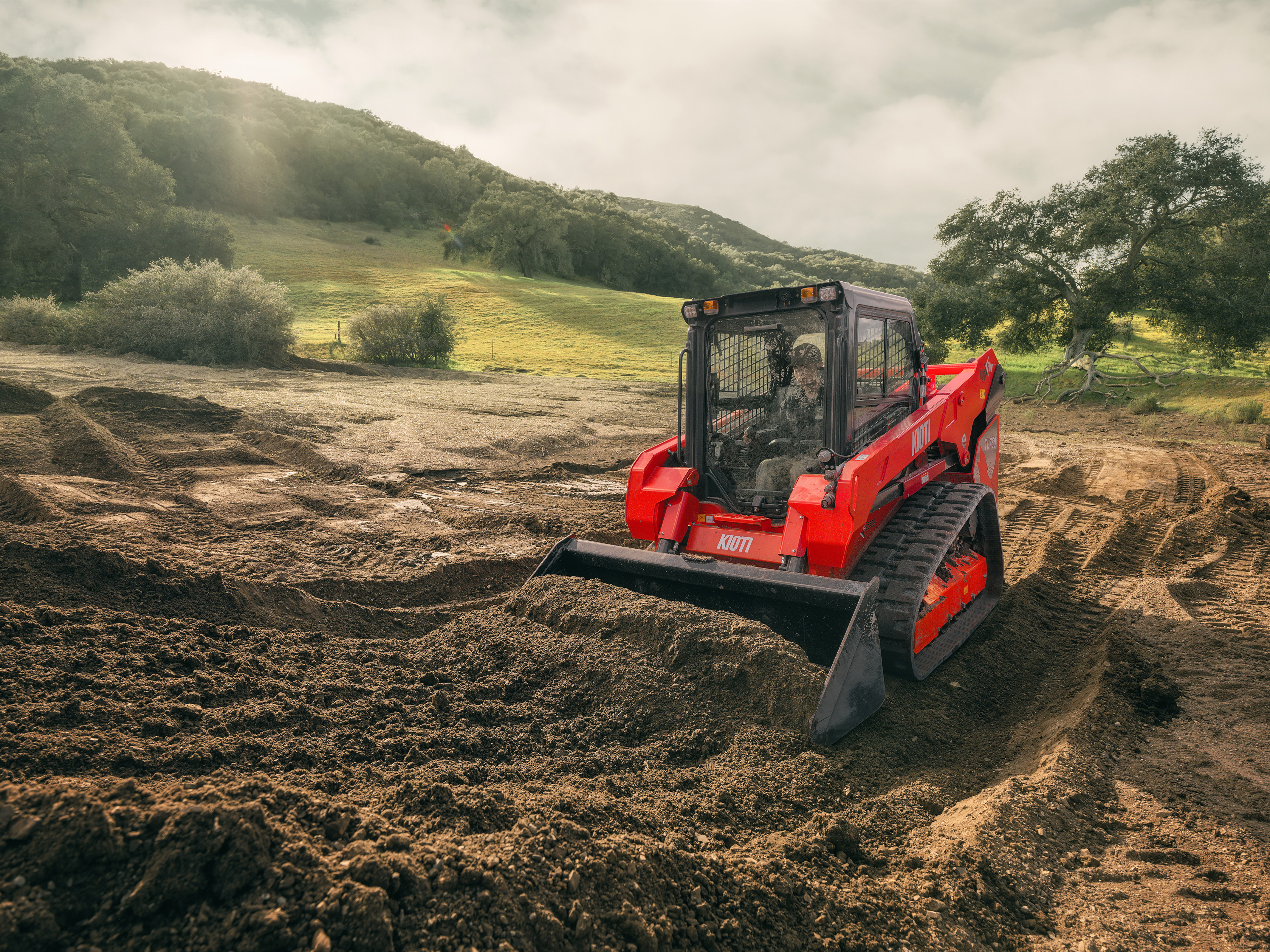 KIOTI TL750 CTL and SL750 Skid Steer Loader