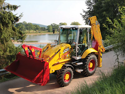 The Platinum Edition models highlight the company's 70 years of innovation in manufacturing backhoe loaders.