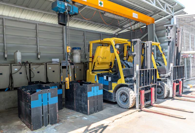 For companies operating electric industrial equipment, easy access to complete battery data translates into higher efficiency in their fleet management and equipment utilization.