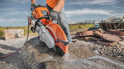 How to Help Customers Choose a Concrete Saw