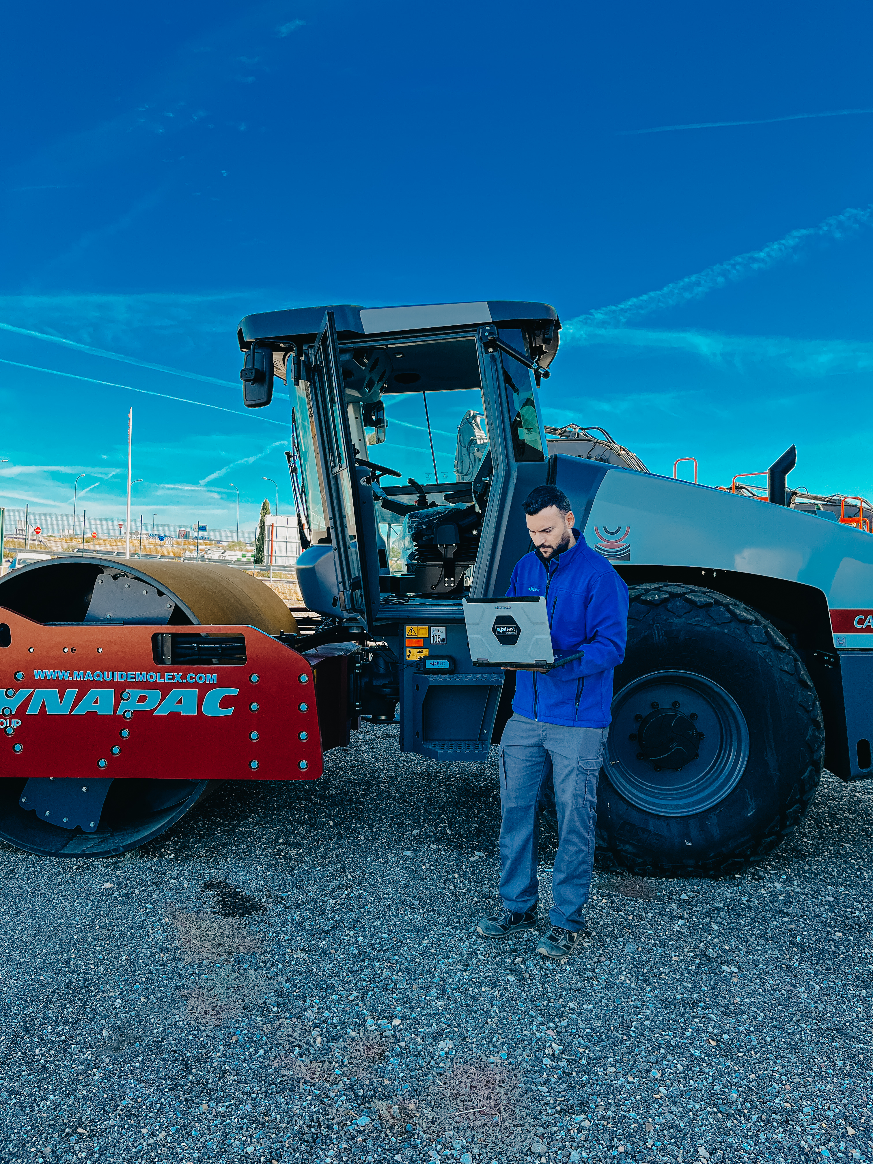A diagnostic tool provides comprehensive technical information for every make and model of construction equipment.