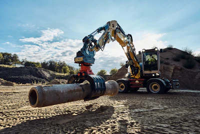 Compact wheeled excavators within the 6-ton to 13-ton range have emerged as a critical segment within the construction machinery market.