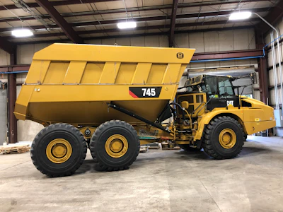 Philippi-Hagenbuch Sideboards are built of Grade 80 steel for trucks ranging from 20 to 150 tons and 450 Brinell on trucks 150-plus tons for durability.