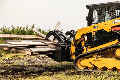 Grapples can offer contractors and landscapers many benefits if they have machines powerful enough to operate them. A grapple maximizes material handling capabilities by allowing the operator to hold materials within the bucket.