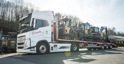 Volvo Ce Pioneers E Shuttle Service To Cut Transport Emissions 660d7bf383081