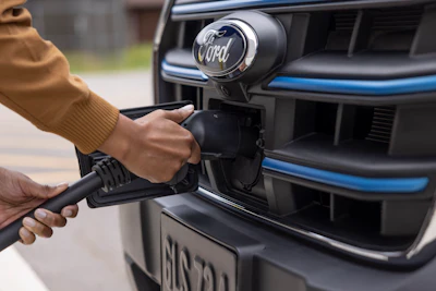 The solutions help simplify the path to electrification for commercial operators across various powertrains.