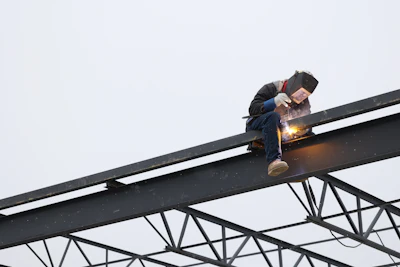 The use of Pre-Task Planning (PTP) activities can increase worker engagement with safety measures by 94%.