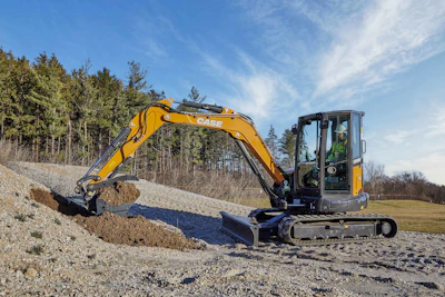The CX50D comes standard with multifunctional hydraulics and a second auxiliary circuit, as well as an optional third auxiliary circuit for advanced attachments like tilt rotators and grapples.