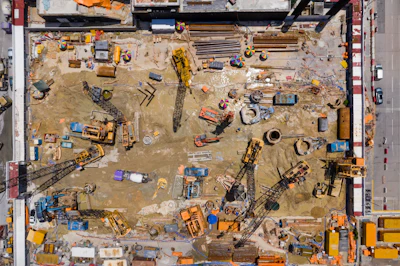 By capitalizing on AI, robotics, and automation, the construction industry is able to construct digital twins of our buildings: virtual models that mirror their physical counterparts.