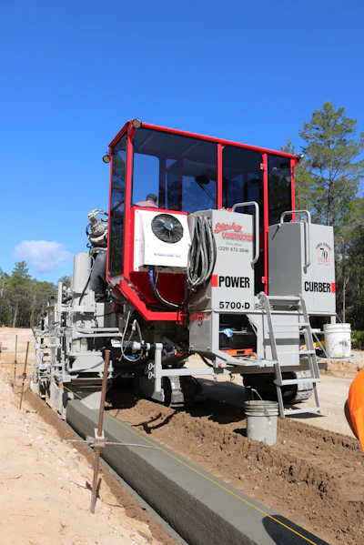The new feature includes a fully enclosed operator’s platform with powerful air conditioning and heating systems for use in extreme temperatures.