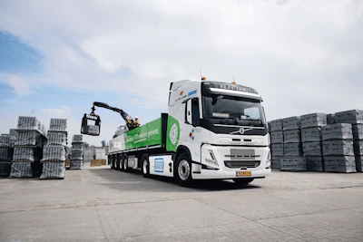Volvo Trucks S7 A9007