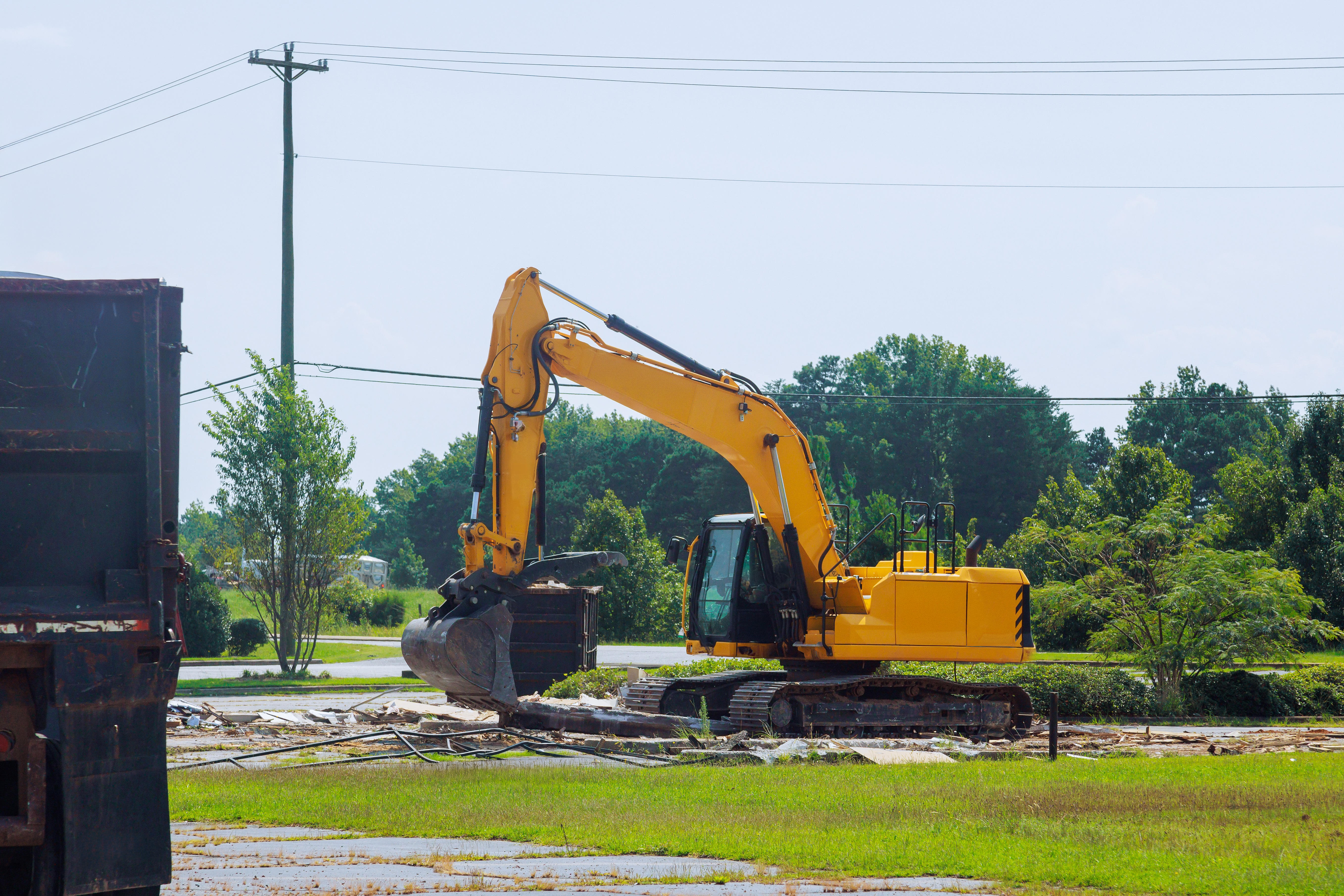 How construction teams manage waste, maximize recycling opportunities and minimize environmental impact can greatly enhance sustainability opportunities on any construction project.