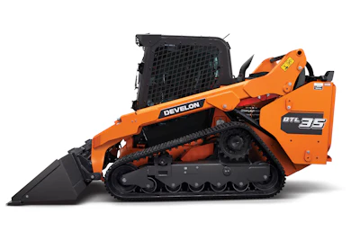 Powered by a 115.3-hp engine, the DTL35 helps operators gain traction and maneuverability on construction sites and in tight spaces.