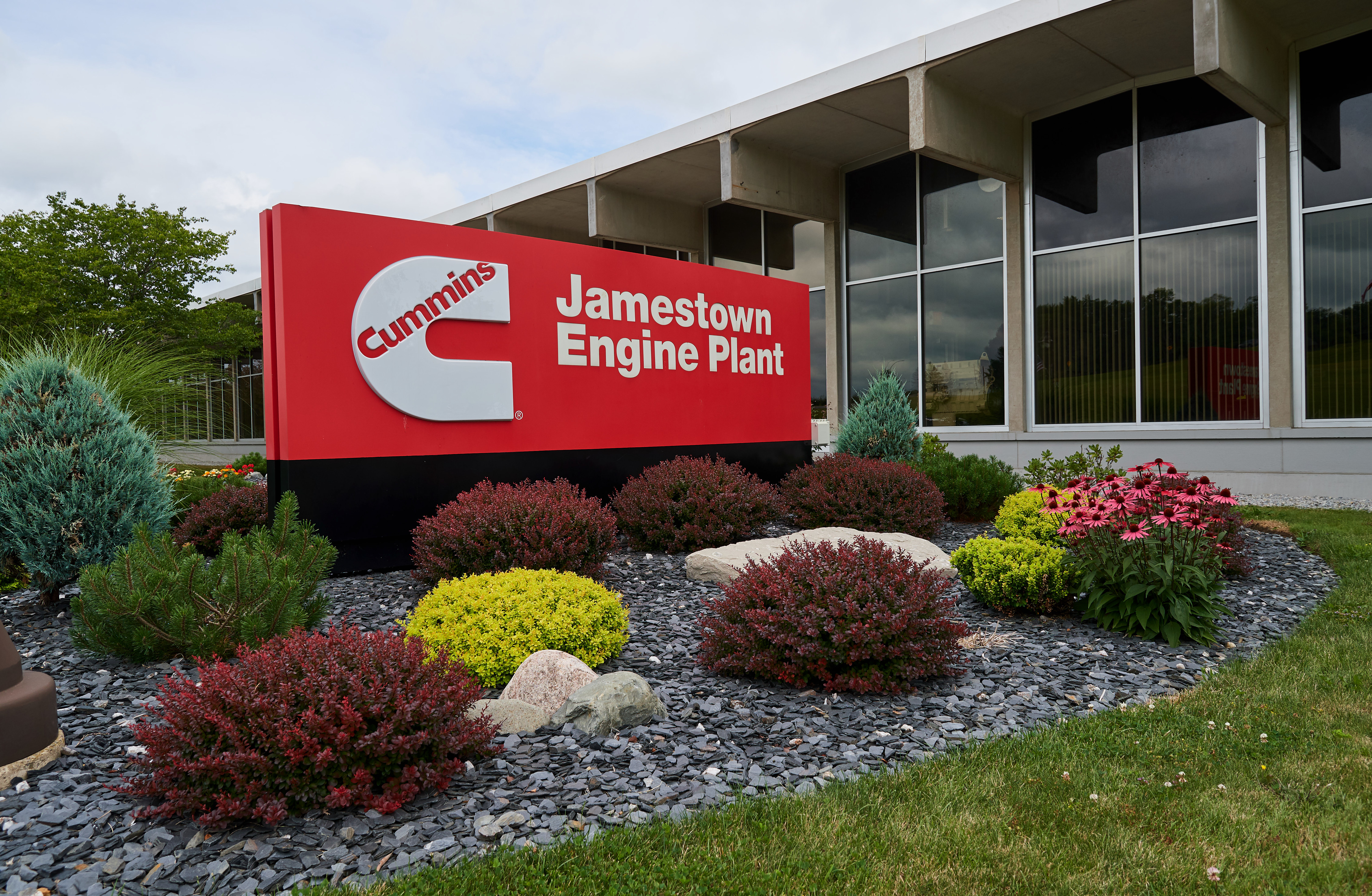 Cummins Inc. celebrates the 50th anniversary of its Jamestown Engine Plant (JEP), a milestone marking half a century of cutting-edge engineering, dedicated workforce and commitment to community and sustainability.