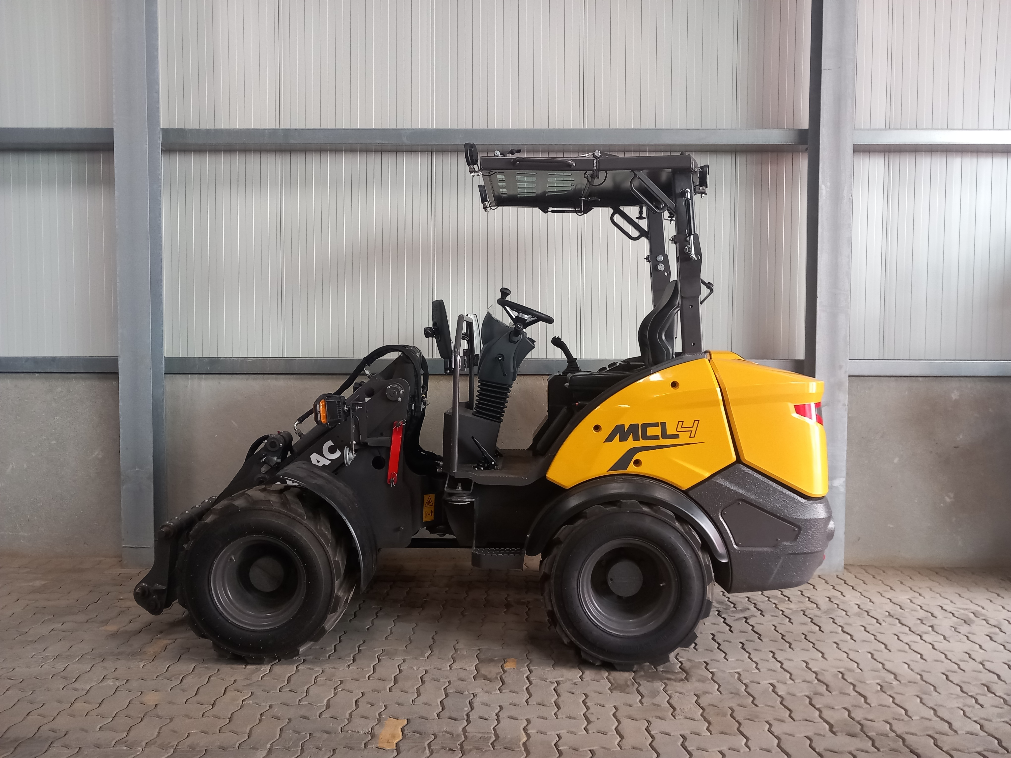 Mecalac Mcl Folding Canopy 1